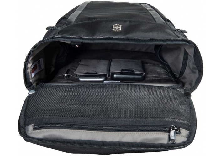 Victorinox Travel Gear Sac à dos Deluxe à rabat pour ordinateur portable (26l.) 602152 - Coutellerie du Jet d'eau