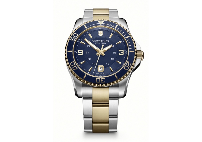 Victorinox Watches Victorinox Maverick Large Bicolore Cadran bleu 241789 - Coutellerie du Jet d'eau
